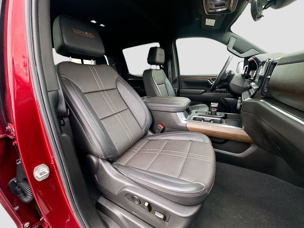 Used 2024 Chevrolet Silverado 1500 High Country w/ Technology Package image 30