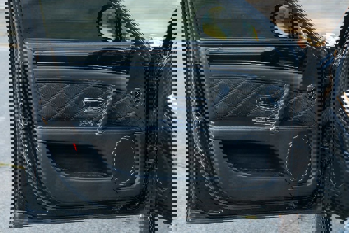 Used 2015 Bentley Flying Spur V8 image 58