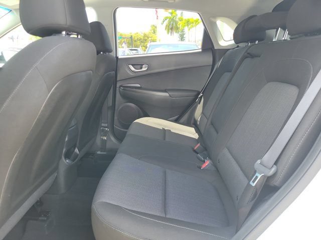 Certified 2023 Hyundai Kona SEL w/ Convenience Package FWD image 7