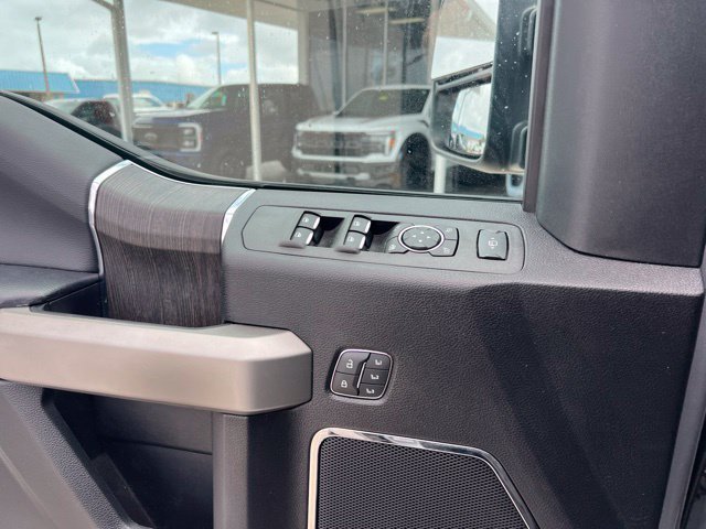 Used 2021 Ford F250 Lariat w/ Lariat Value Package AWD/4WD image 7
