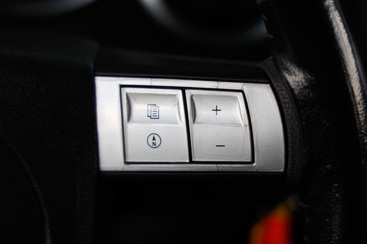 Used 2006 Dodge Magnum R/T w/ Convenience Group II RWD image 28