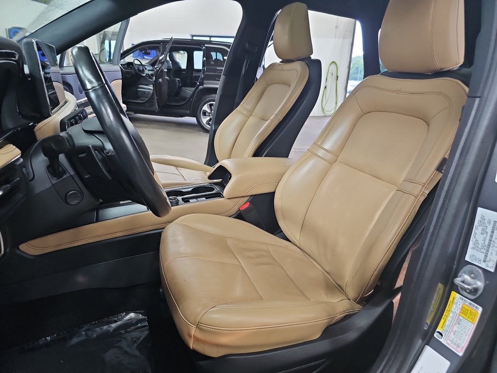 Used 2023 Lincoln Corsair Reserve w/ Equipment Group 201A AWD/4WD image 15