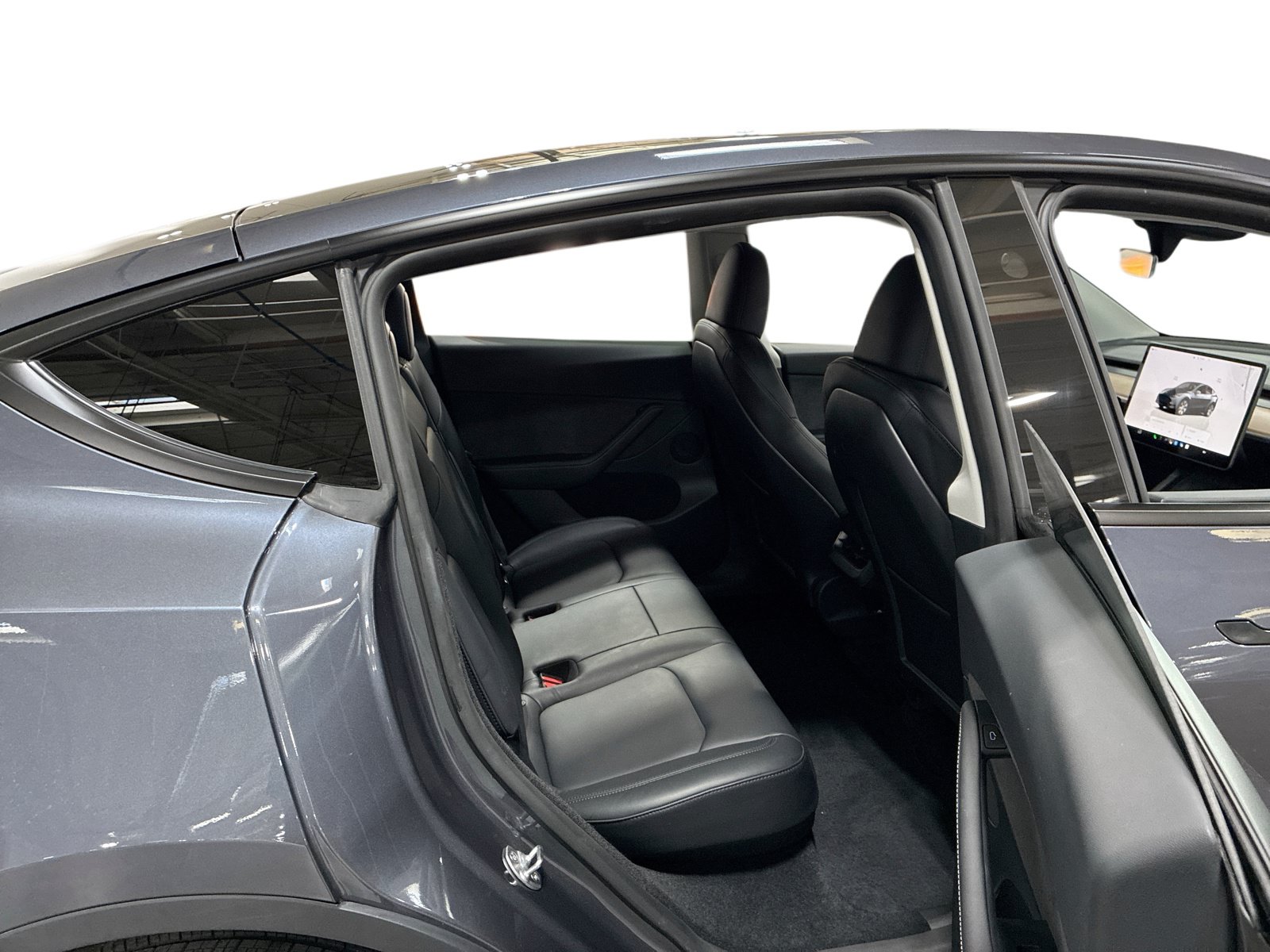 Certified 2023 Tesla Model Y Long Range AWD/4WD image 11