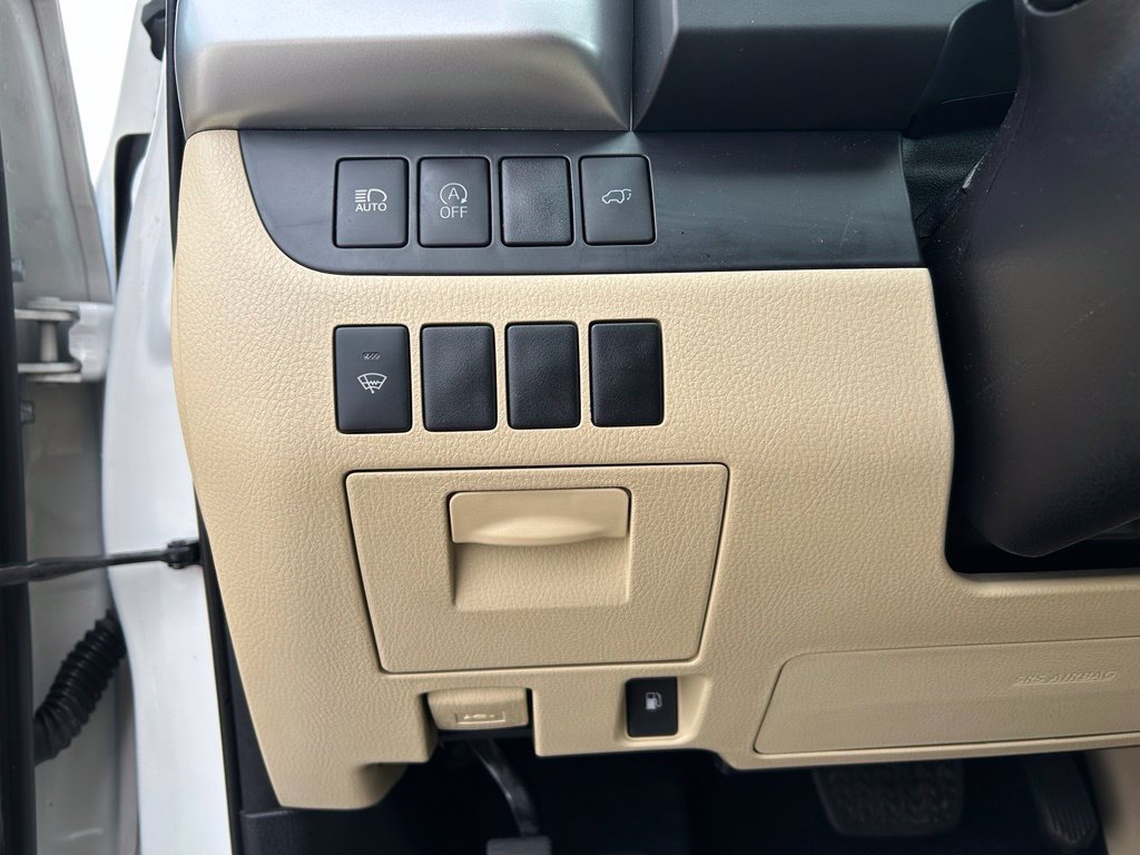 Used 2017 Toyota Highlander XLE AWD/4WD image 17