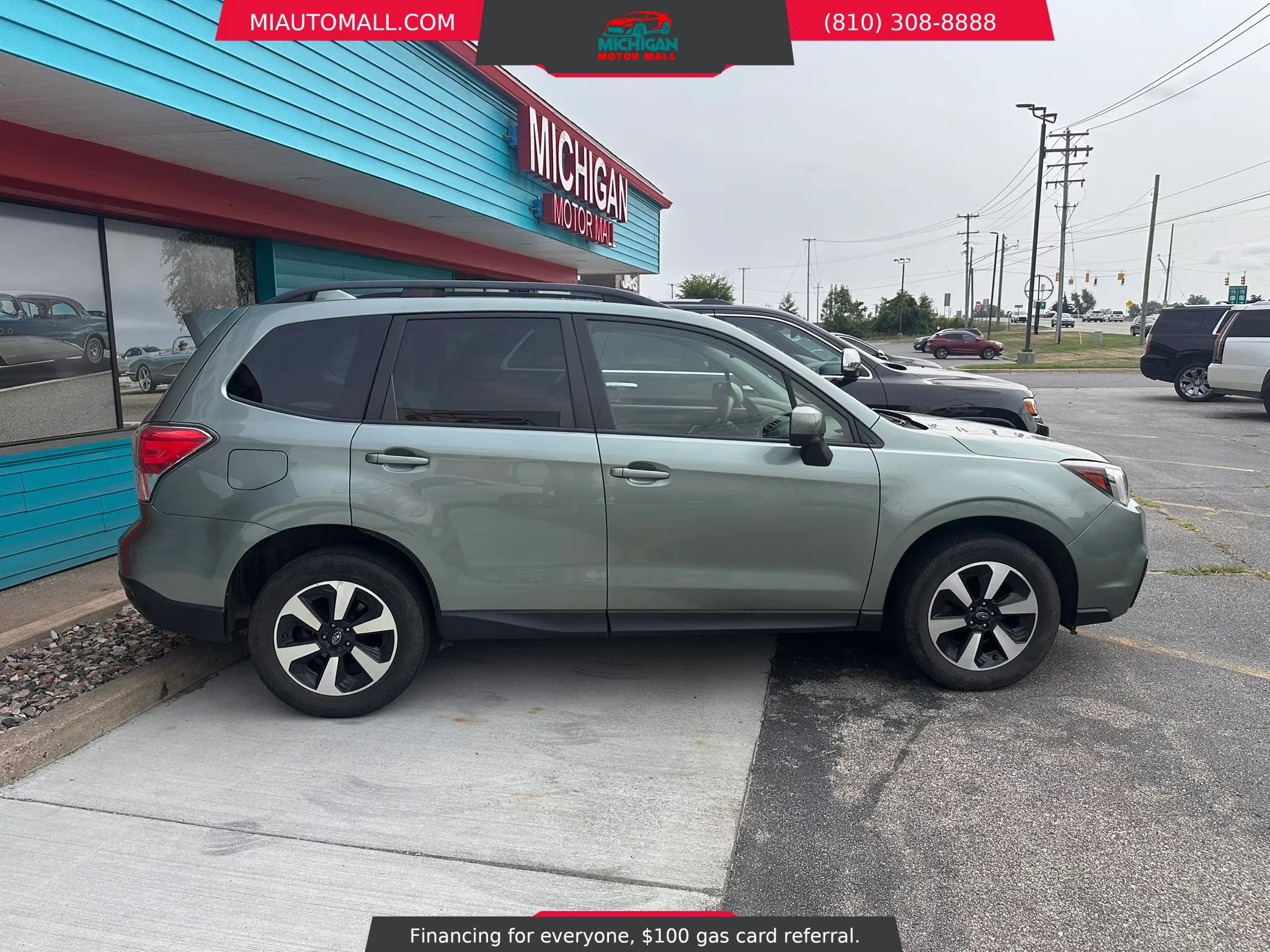 Used 2017 Subaru Forester 2.5i Premium w/ All-Weather Package AWD/4WD image 4