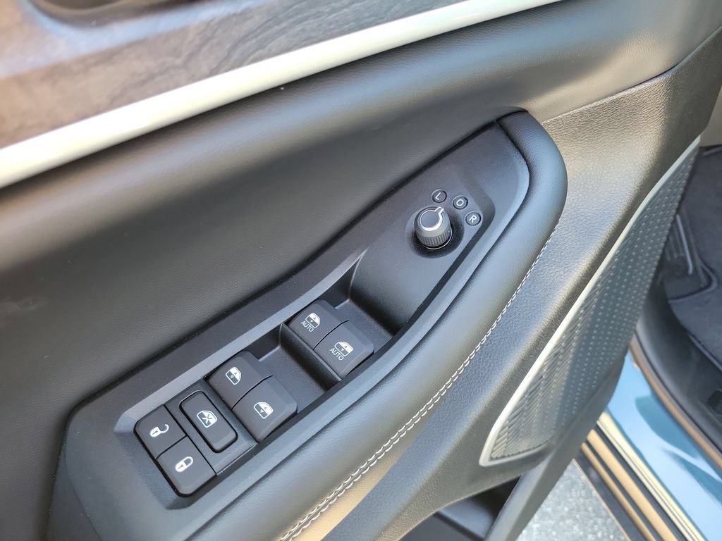 New 2026 Jeep Grand Cherokee L Limited w/ Limited Altitude Package RWD image 18