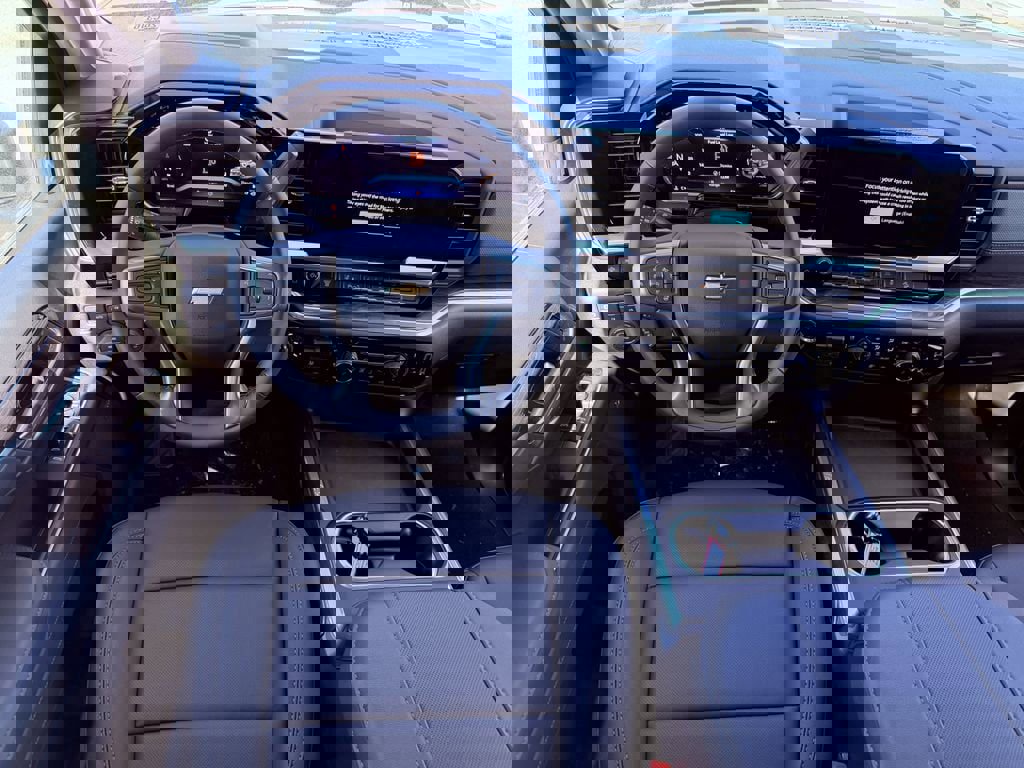 New 2026 Chevrolet Silverado 2500 LTZ w/ LTZ Premium Package image 13