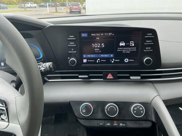 Certified 2024 Hyundai Elantra SE FWD image 26