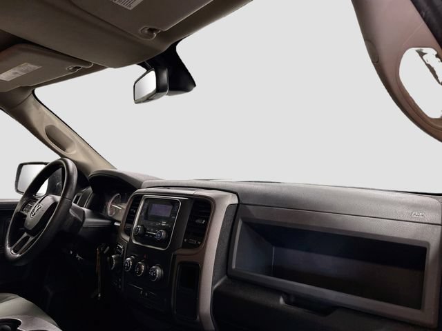 Used 2018 RAM 1500 Express AWD/4WD image 22