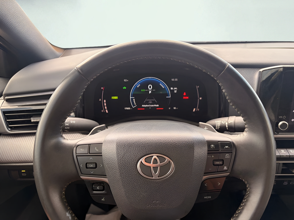 Used 2026 Toyota Camry SE FWD image 27
