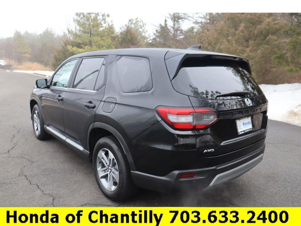 Certified 2025 Honda Pilot EX-L image 5