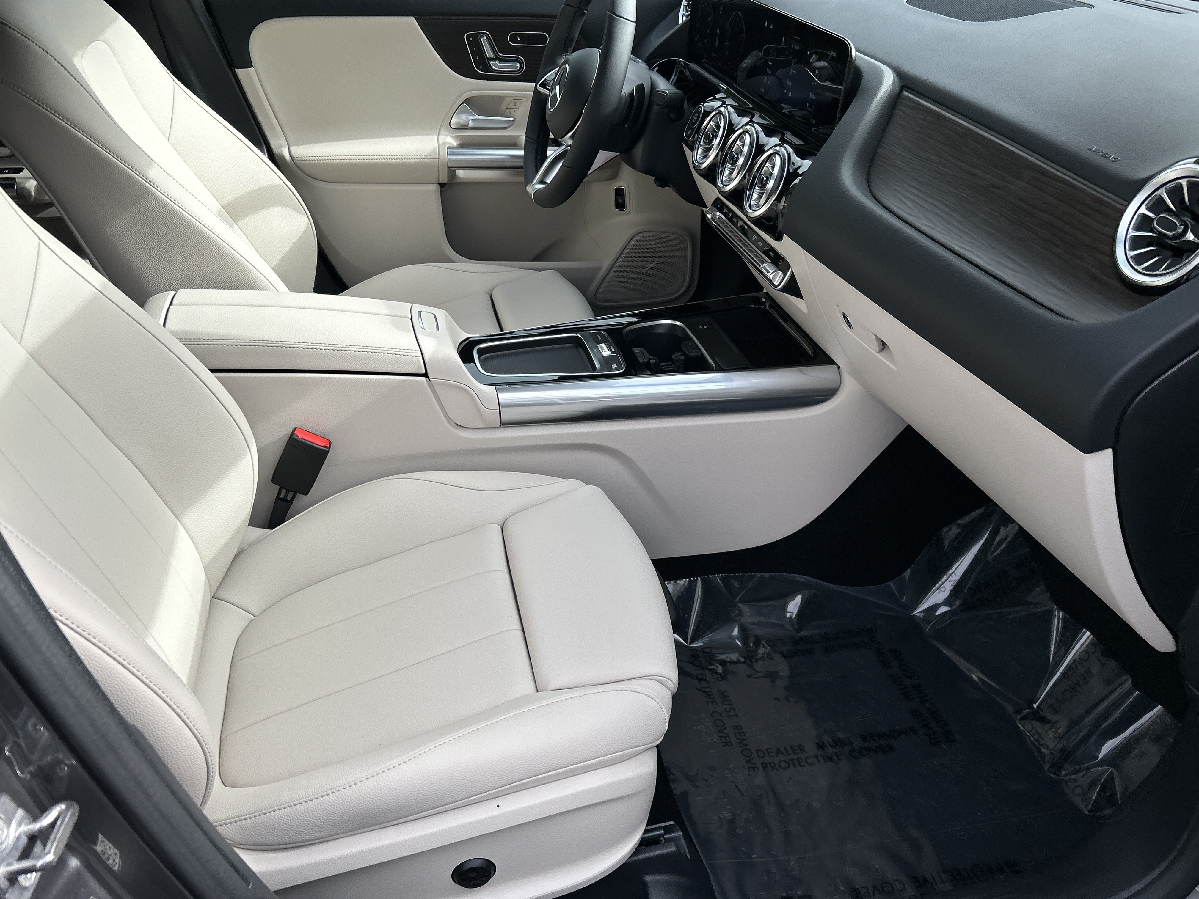 New 2026 Mercedes-Benz GLA 250 image 43