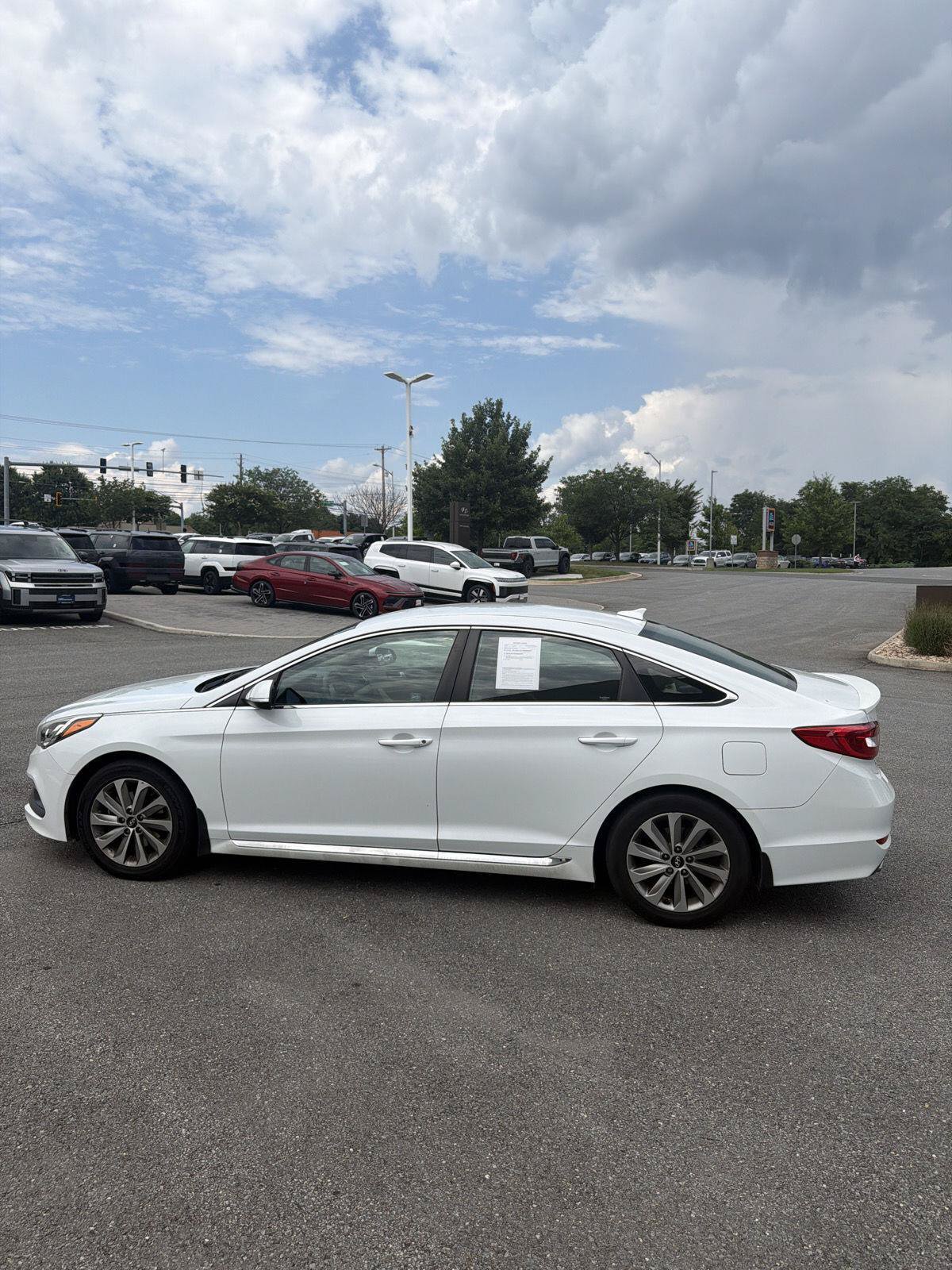 Used 2017 Hyundai Sonata Sport w/ Winter Weather Package FWD image 7