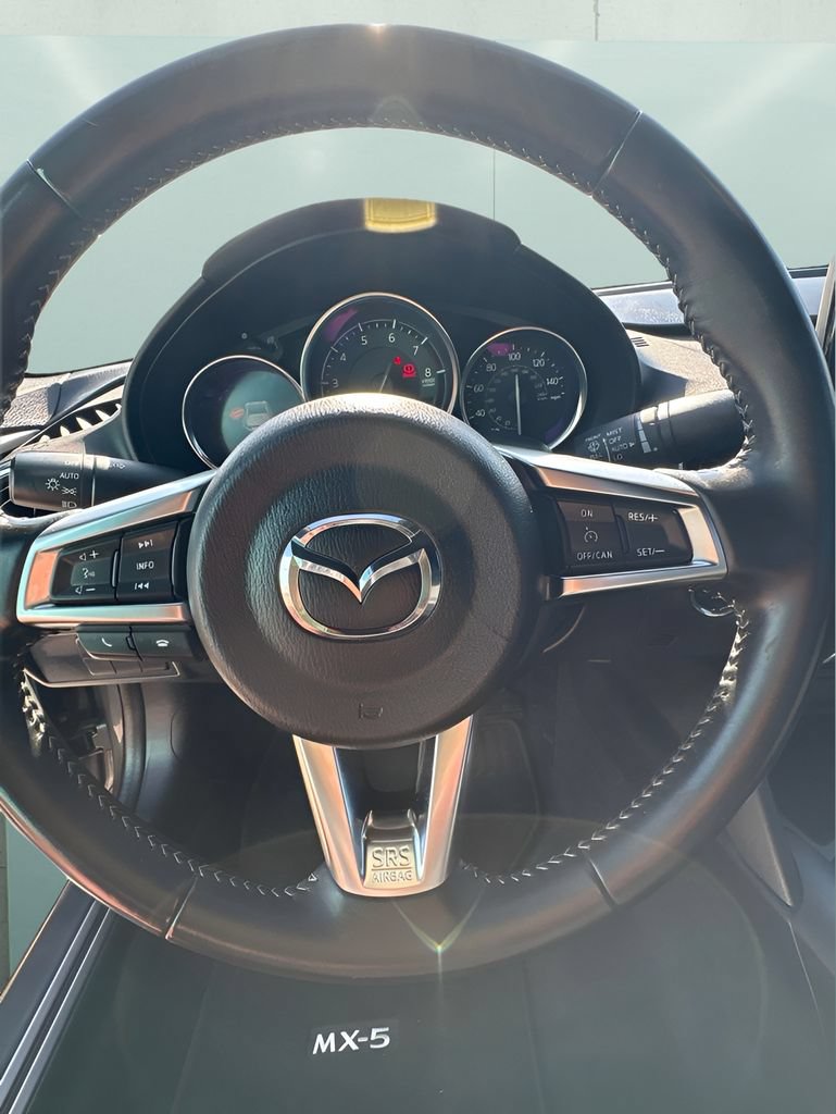 Used 2021 MAZDA MX-5 Miata RF Grand Touring RWD image 15