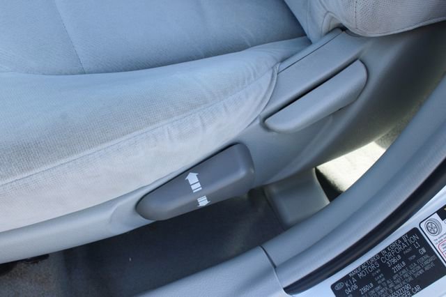 Used 2006 Kia Spectra EX FWD image 13