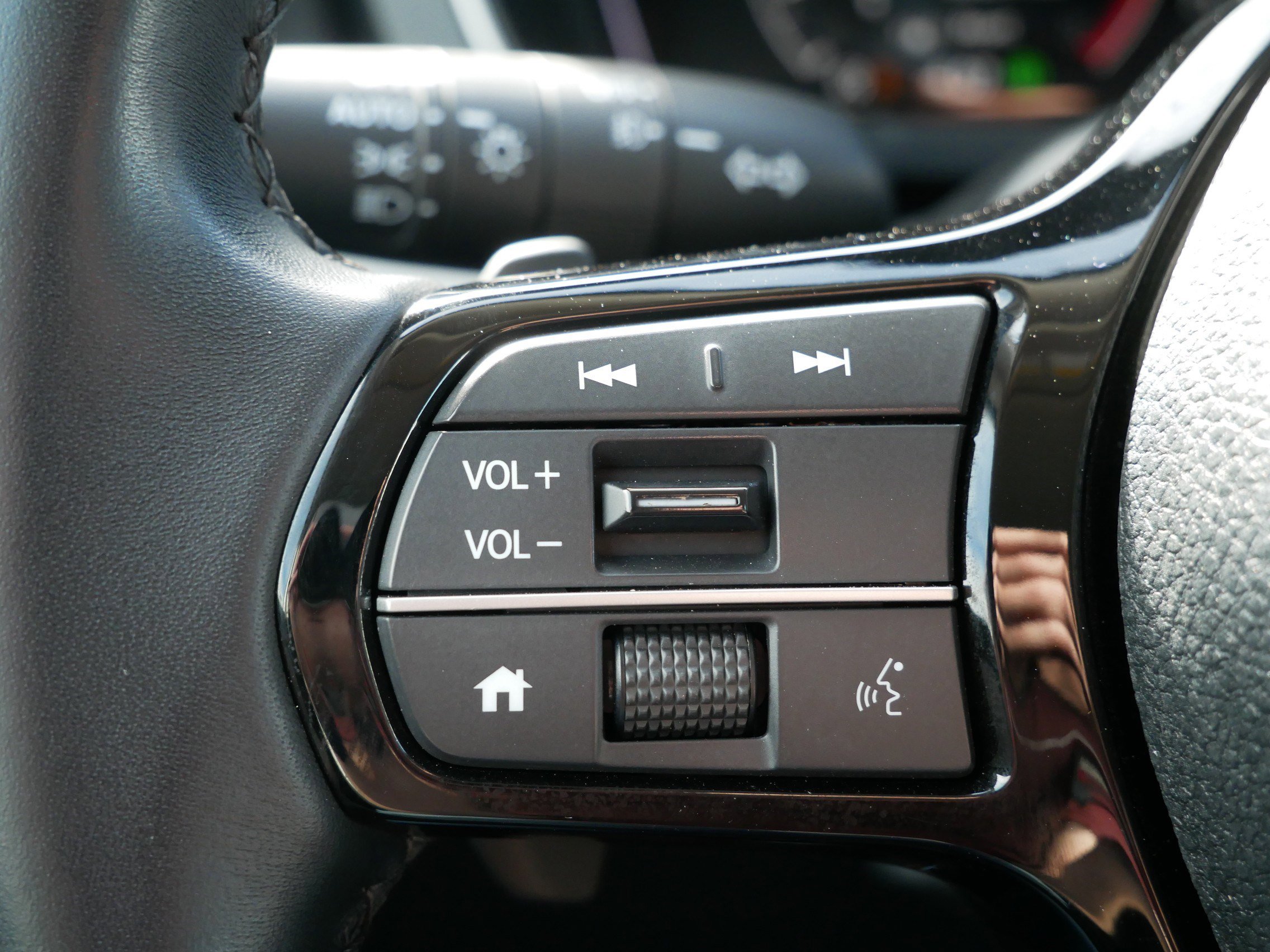 Certified 2025 Honda Pilot EX-L image 31