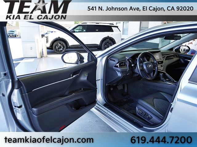 Used 2023 Toyota Camry SE image 33