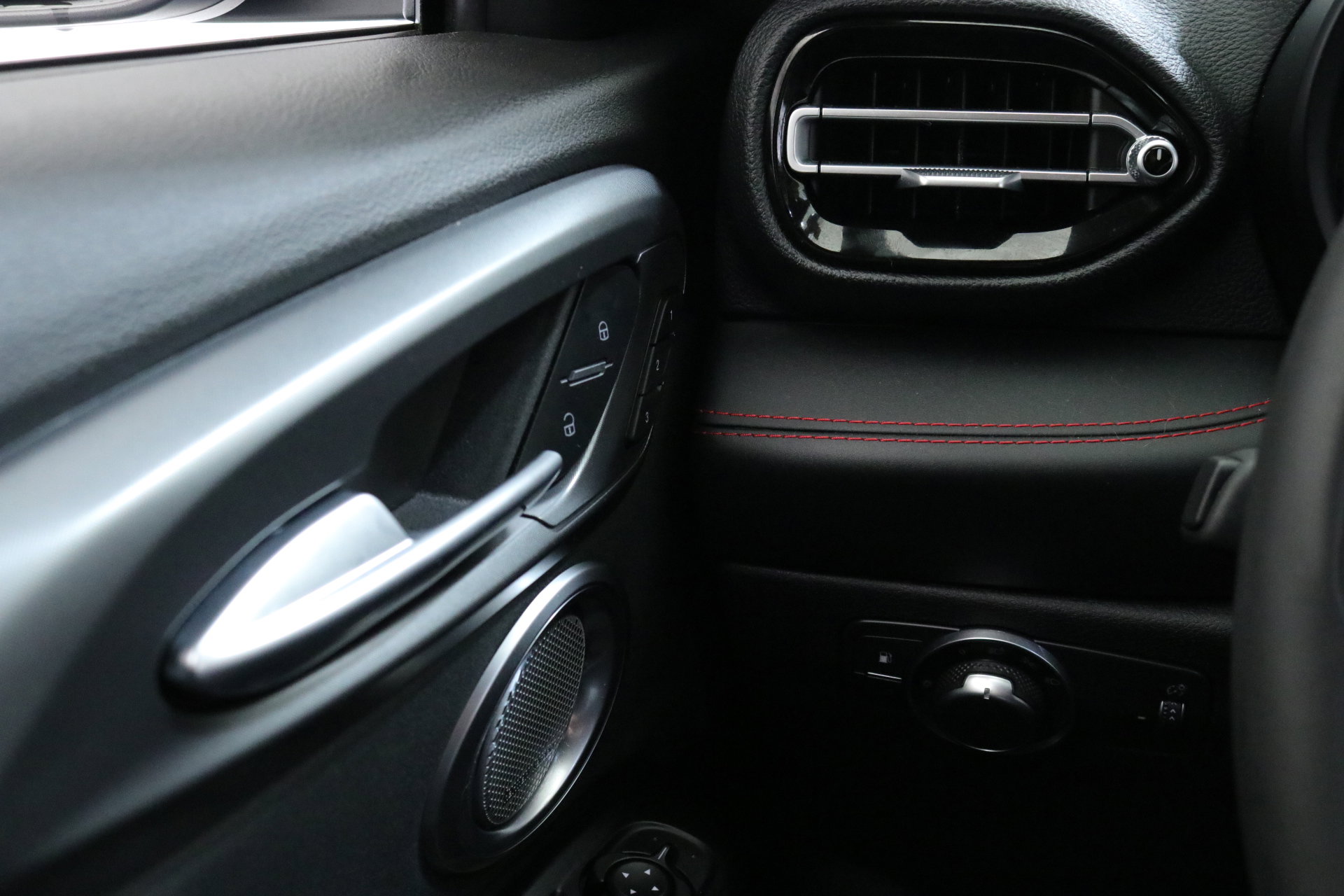 Used 2024 Dodge Hornet R/T Plus w/ R/T Blacktop Package image 15