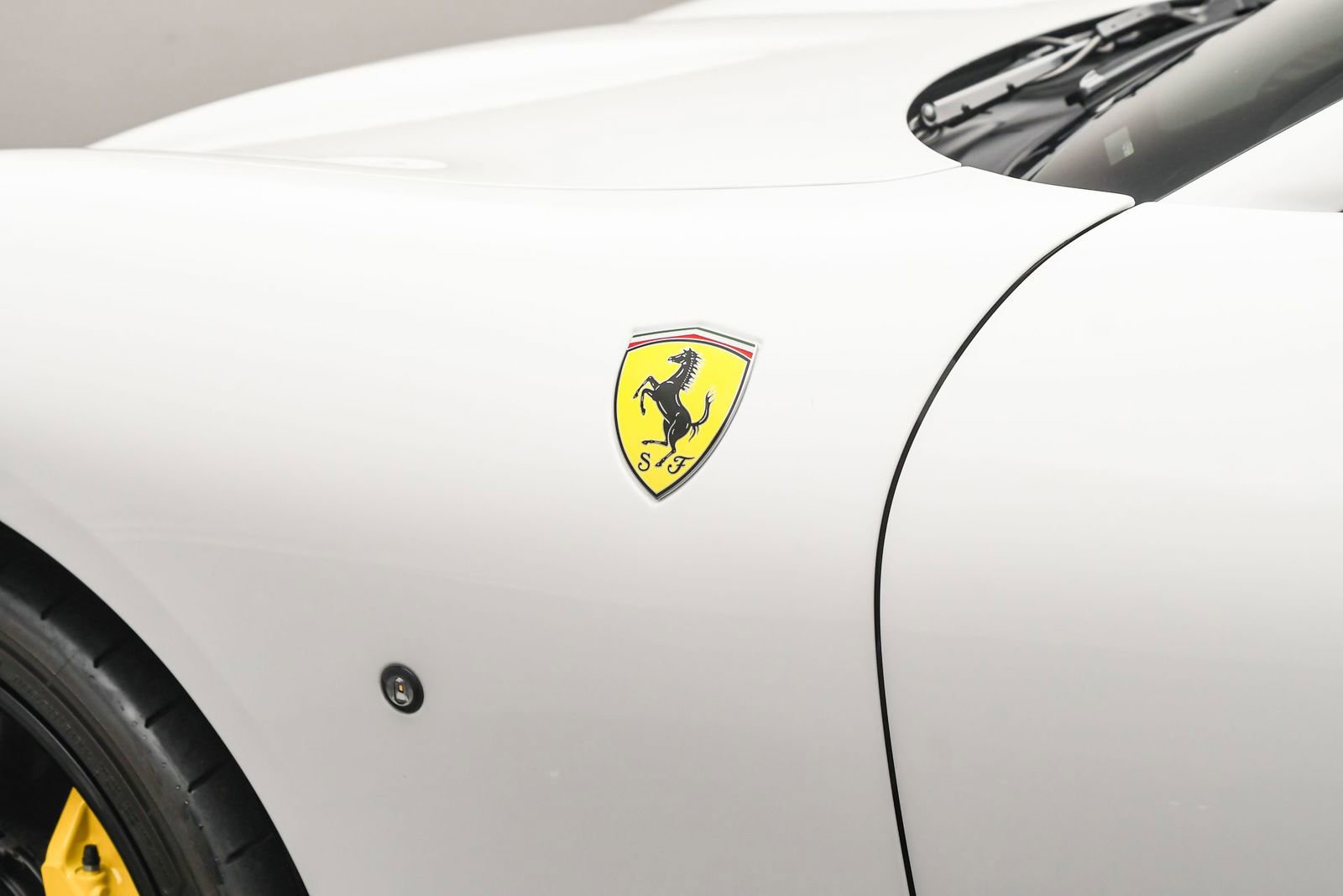 Certified 2024 Ferrari Roma Spider image 39