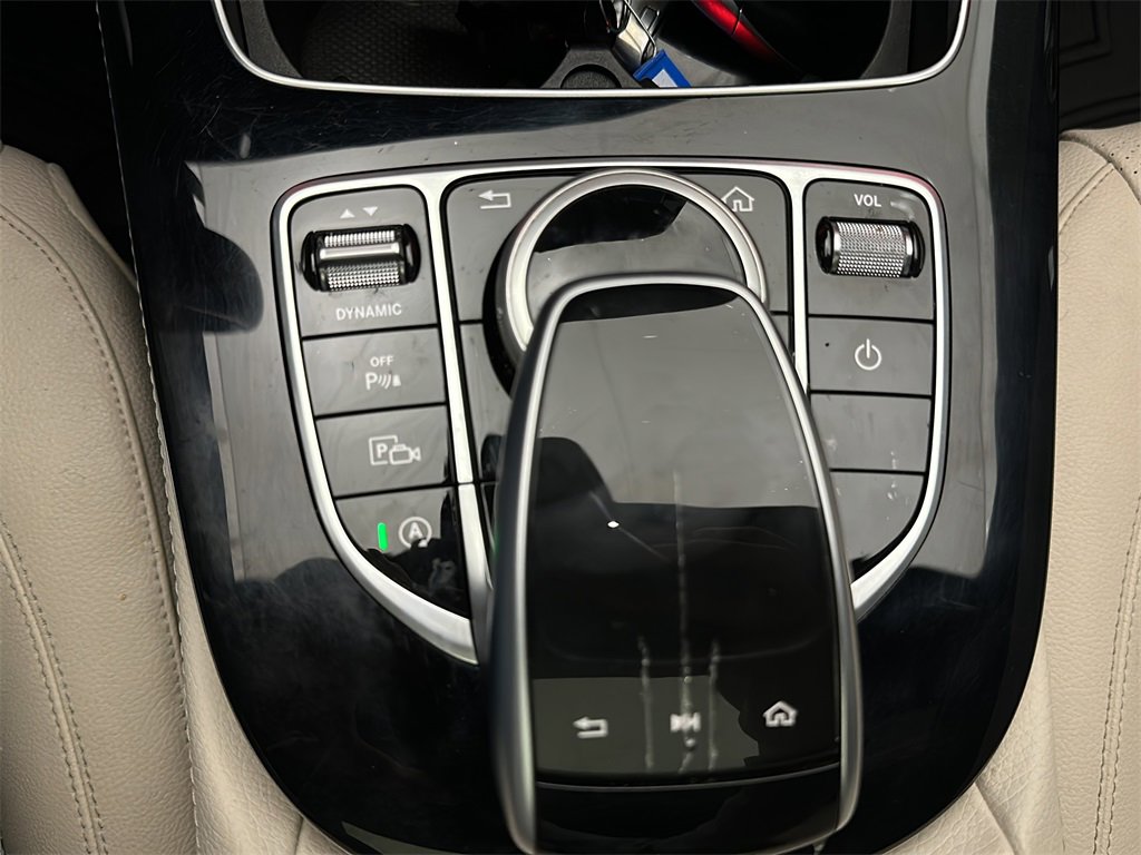 Used 2017 Mercedes-Benz E 300 4MATIC image 30