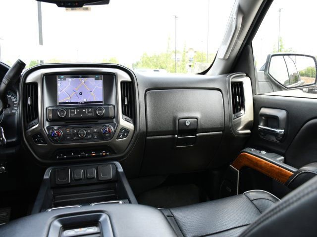 Used 2018 Chevrolet Silverado 1500 High Country AWD/4WD image 25