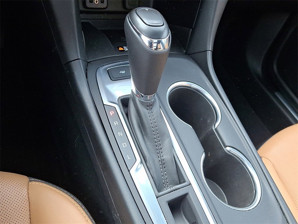 Used 2018 Chevrolet Equinox Premier image 16