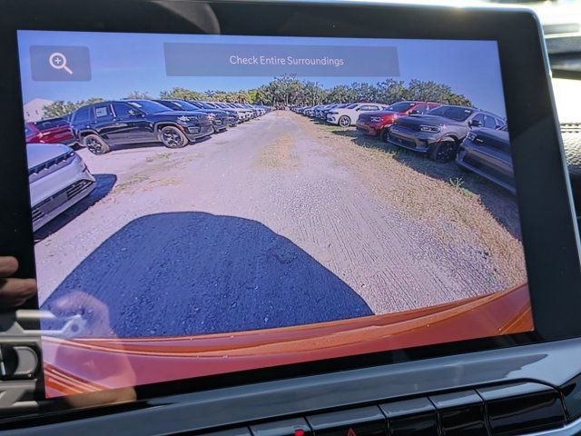 New 2026 Jeep Compass Latitude AWD/4WD image 18