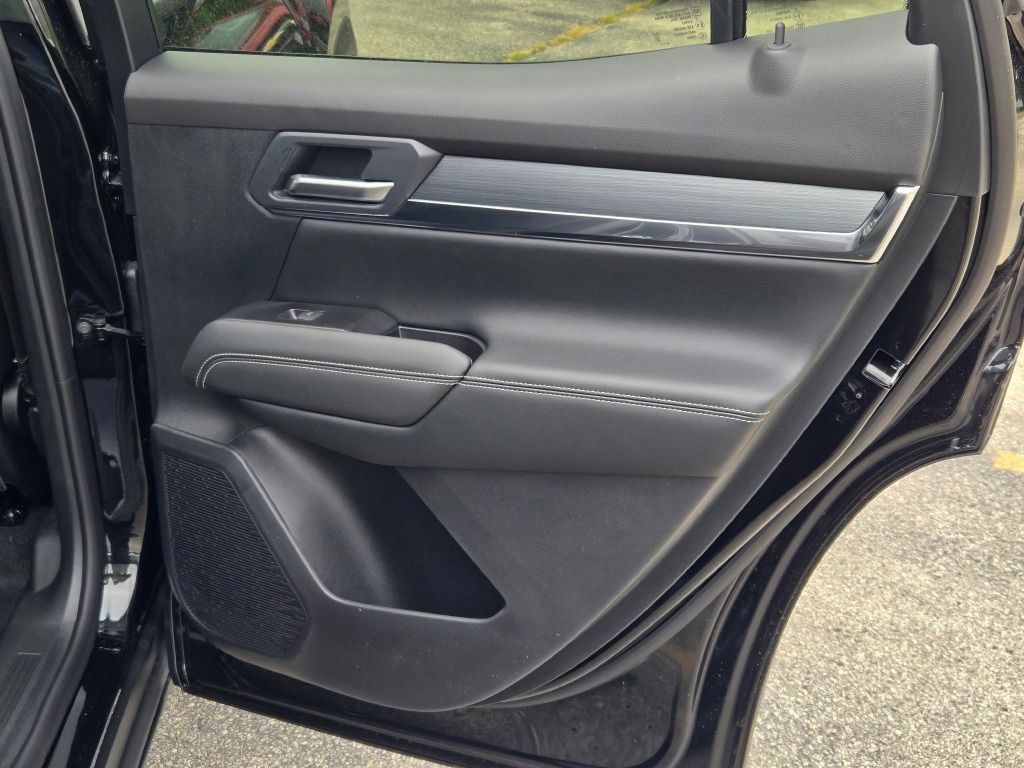 New 2027 GMC Terrain Elevation w/ Elevation Premium Package AWD/4WD image 18