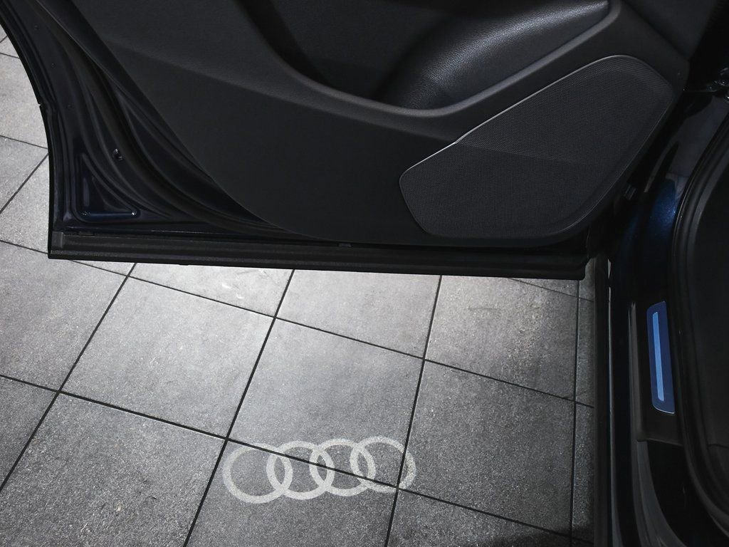 Used 2025 Audi Q7 3.0T Premium w/ Convenience Package image 15