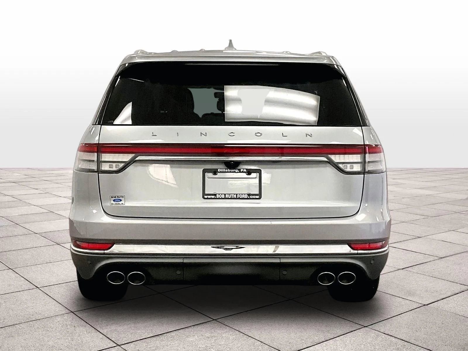 Used 2020 Lincoln Aviator Reserve w/ Equipment Group 202A image 4