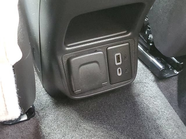 Used 2024 Buick Encore GX Avenir w/ Avenir Convenience Package AWD/4WD image 34