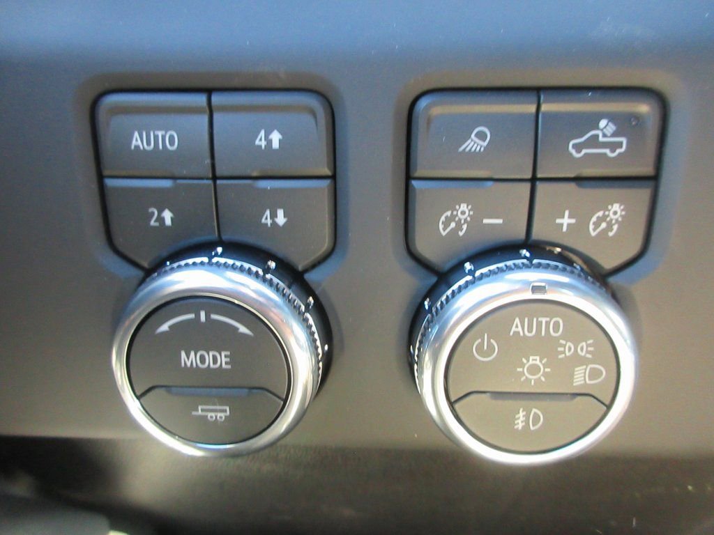 New 2026 GMC Sierra 1500 AT4 w/ AT4 Premium Package image 18