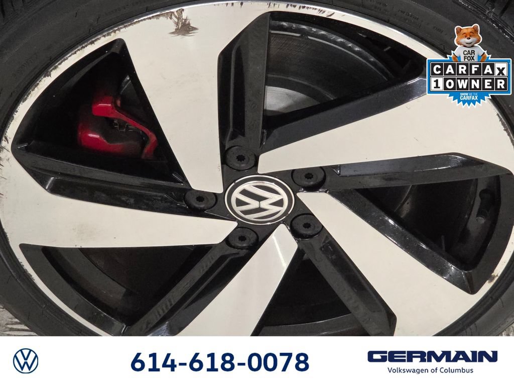 Used 2018 Volkswagen GTI SE FWD image 15
