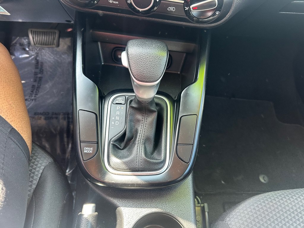 Used 2023 Kia Soul LX w/ LX Technology Package FWD image 14