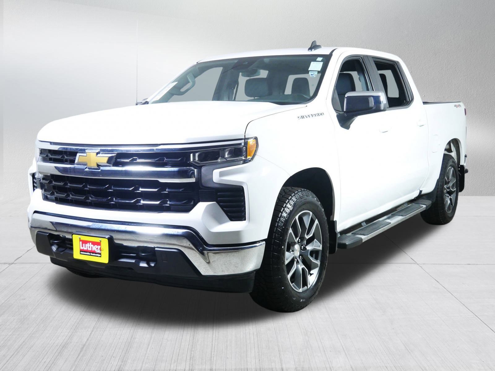 Used 2023 Chevrolet Silverado 1500 LT image 3