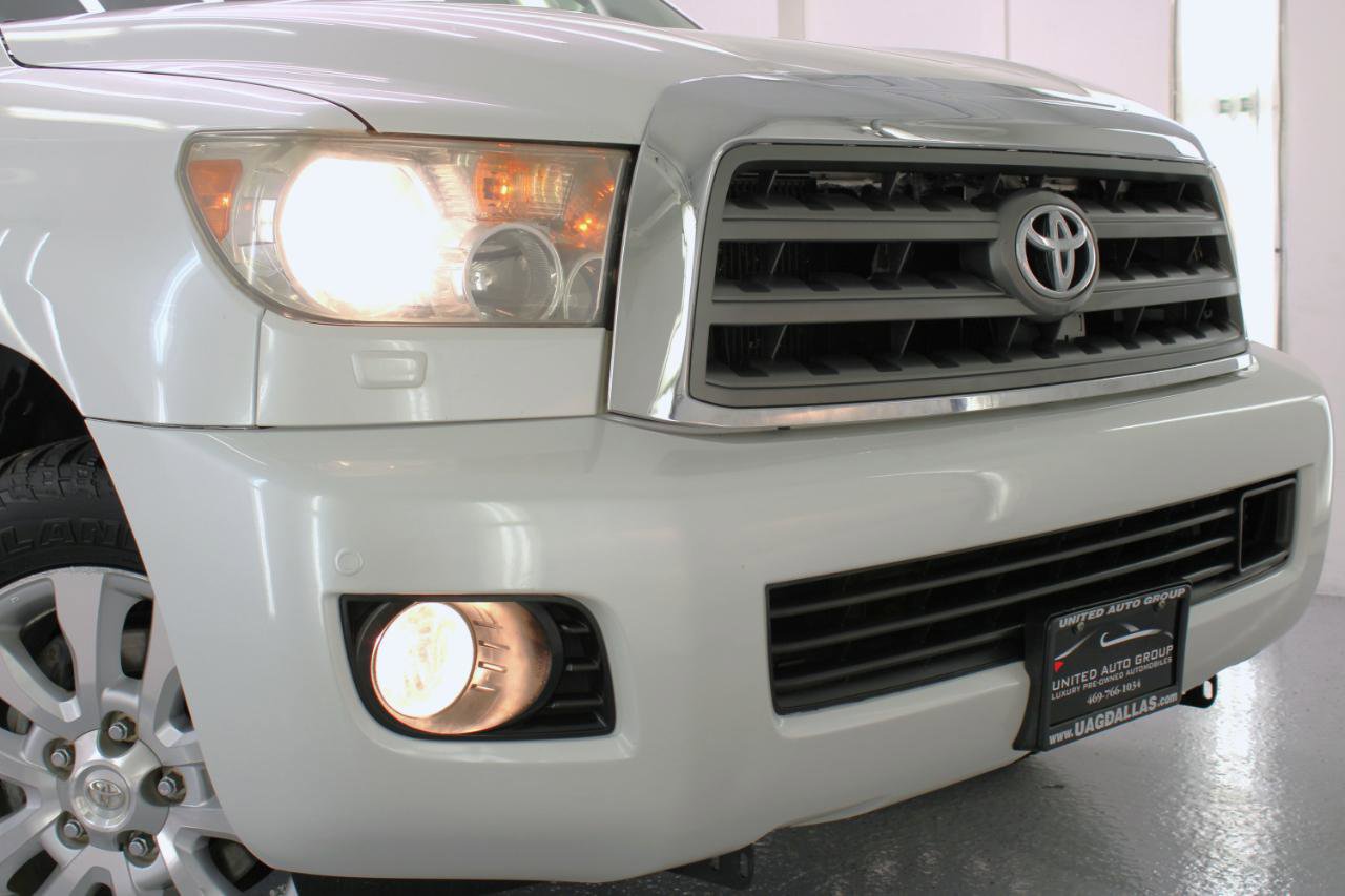 Used 2008 Toyota Sequoia Platinum image 22
