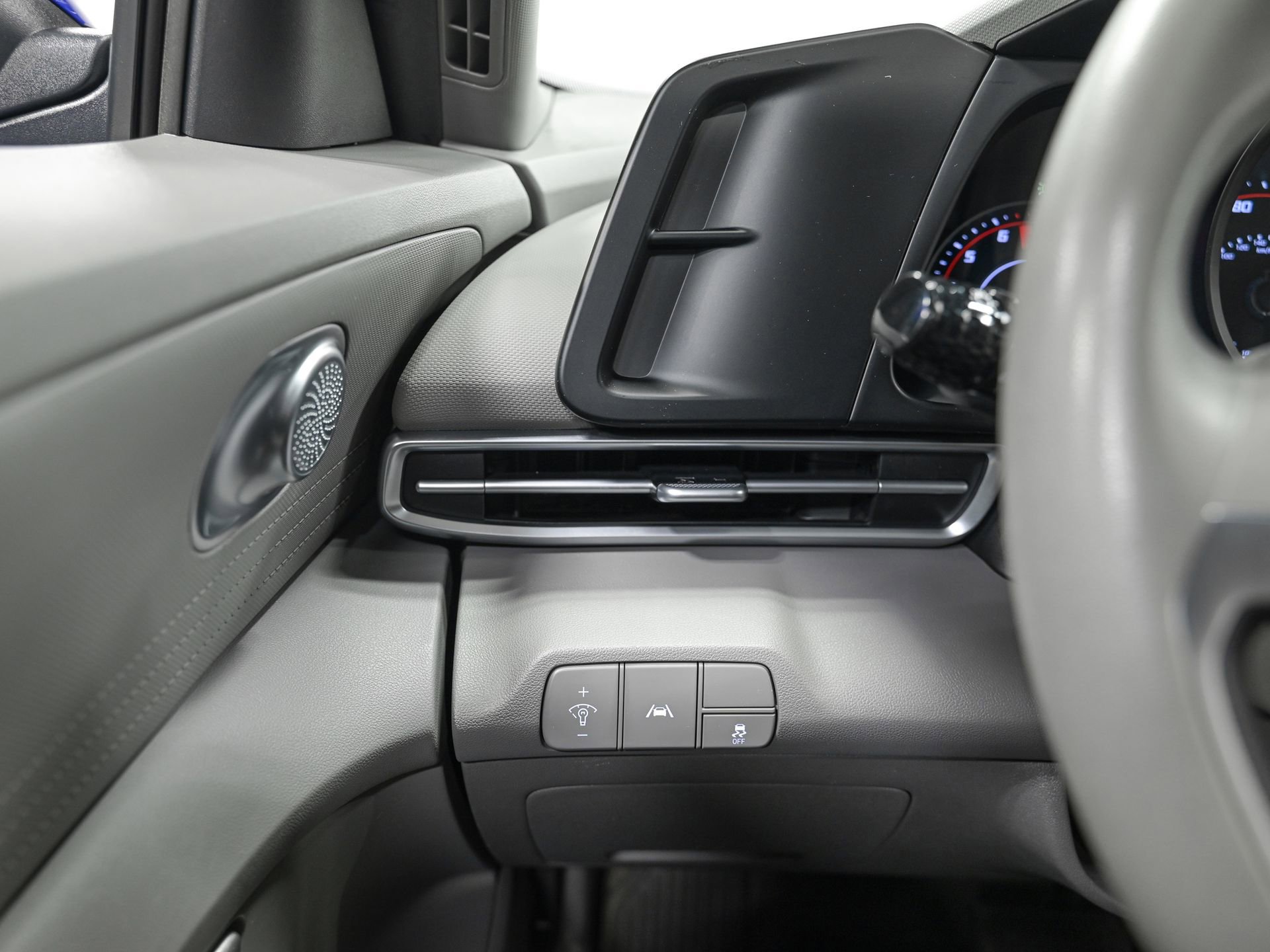 Used 2023 Hyundai Elantra SEL image 19