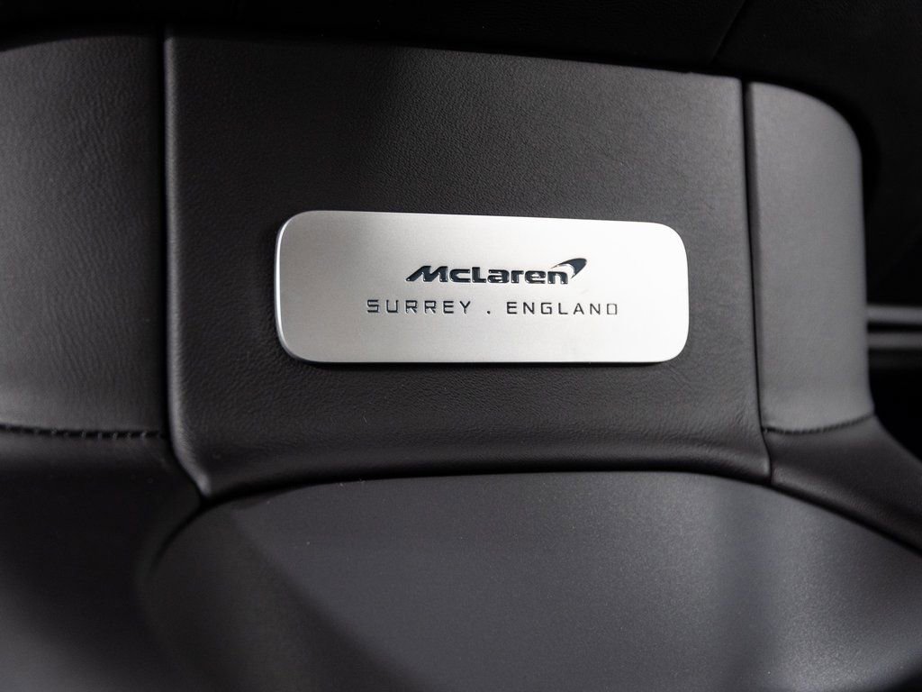 Used 2023 McLaren Artura image 20