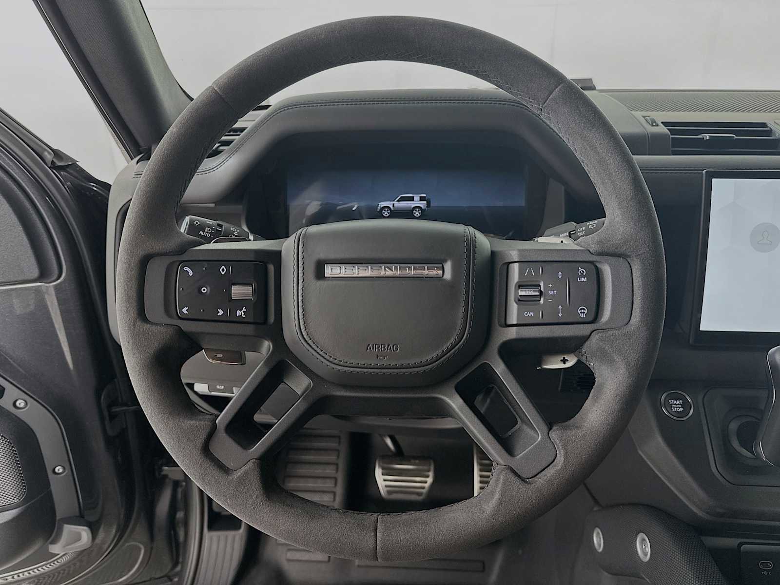 Used 2024 Land Rover Defender 90 Carpathian Edition image 15