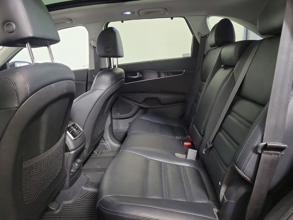 Used 2019 Kia Sorento EX w/ EX Touring Package AWD/4WD image 22