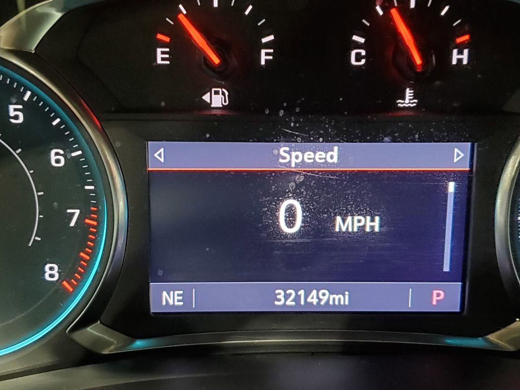Used 2022 Chevrolet Traverse LT image 36