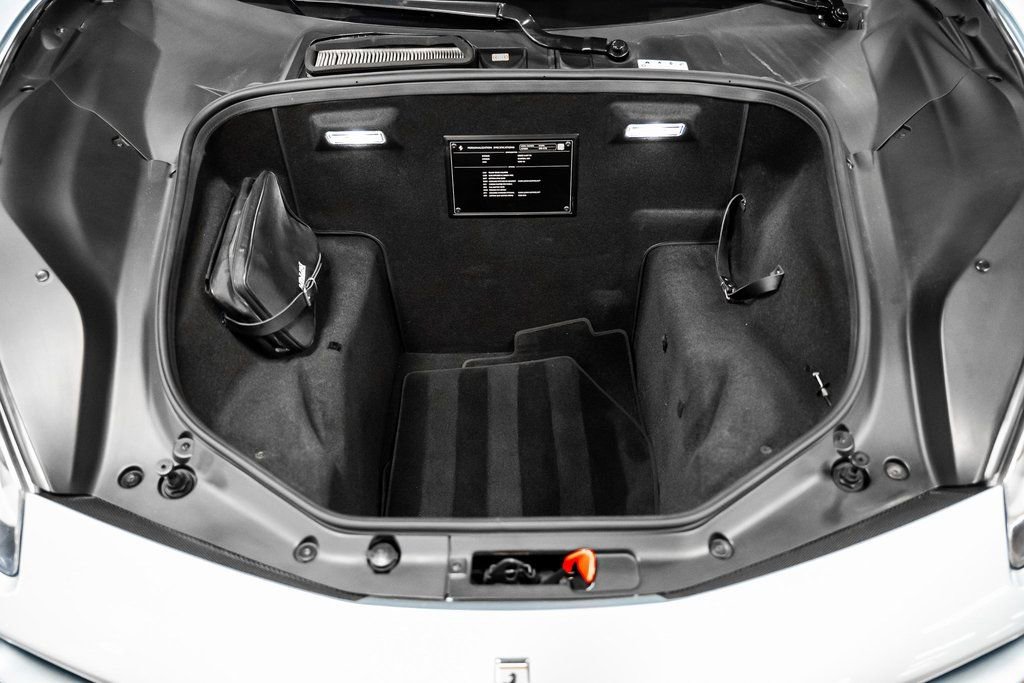 Used 2017 Ferrari 488 GTB image 52
