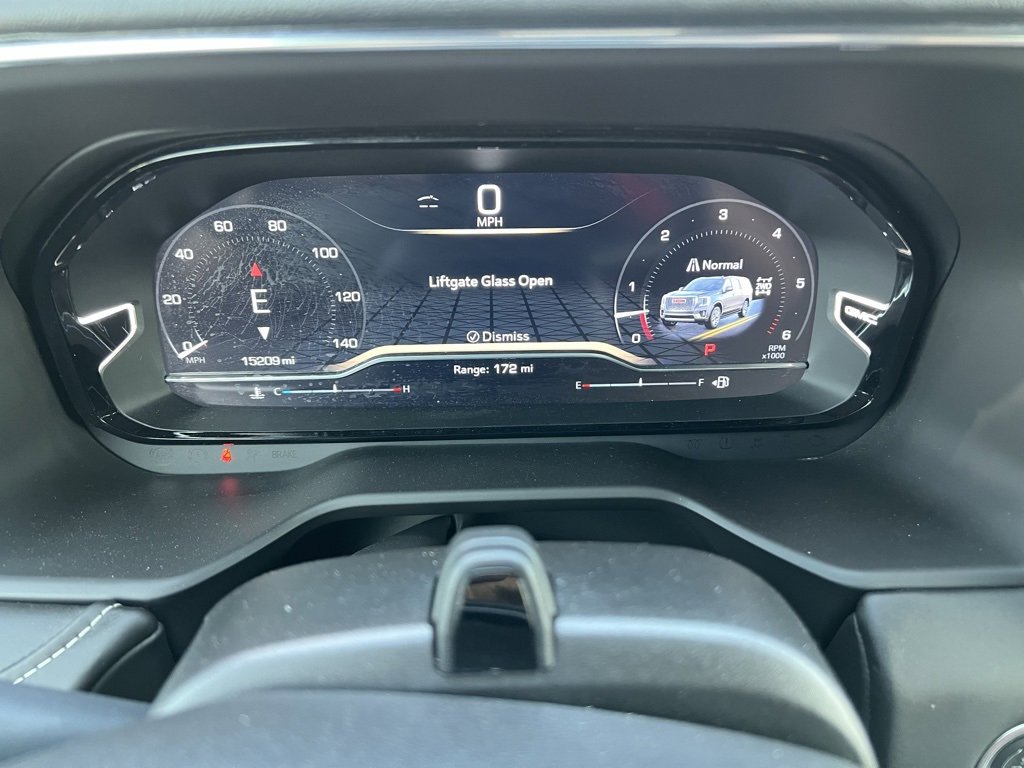 Used 2024 GMC Yukon XL Denali Ultimate image 12