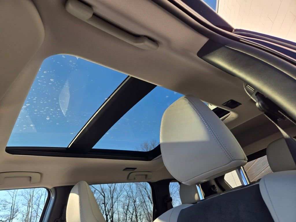 New 2026 Mitsubishi Outlander SE image 17