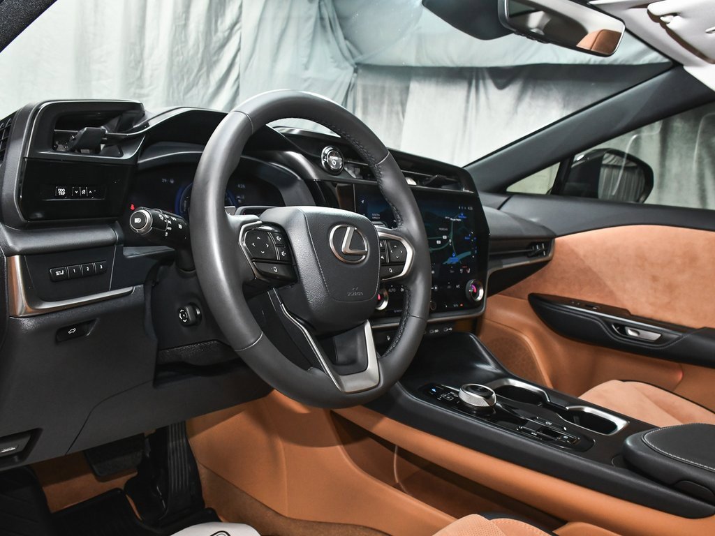 Used 2023 Lexus RZ 450e Premium image 19