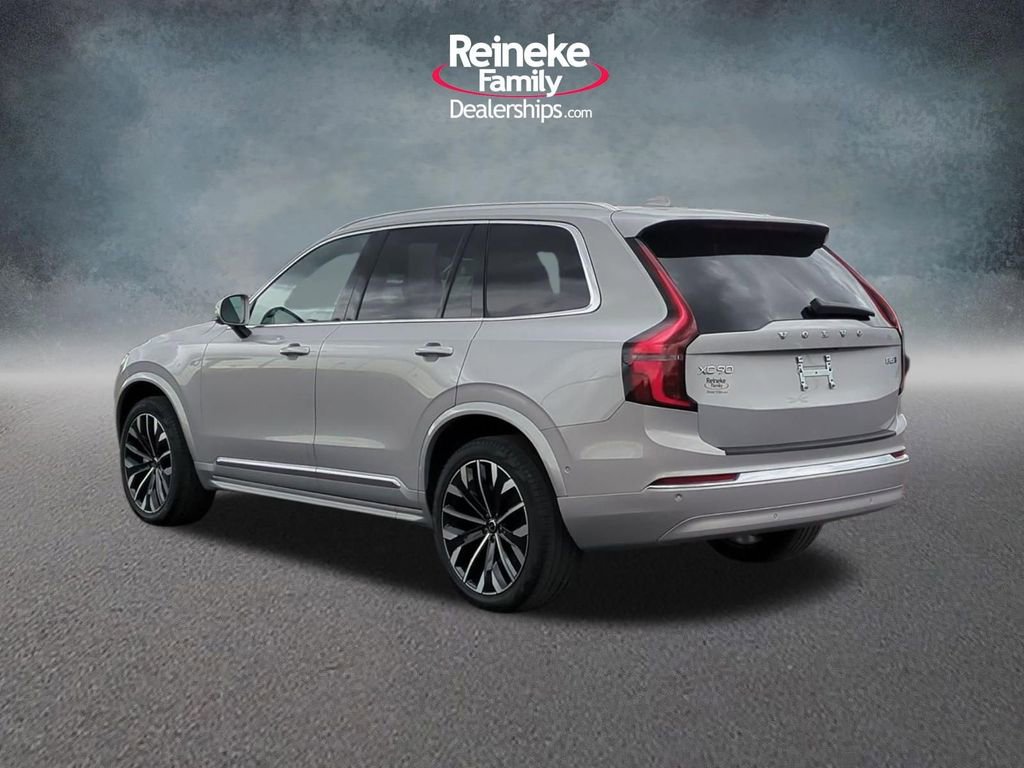 Used 2025 Volvo XC90 B5 Plus image 8