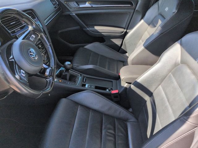 Used 2017 Volkswagen Golf 4-Door image 12