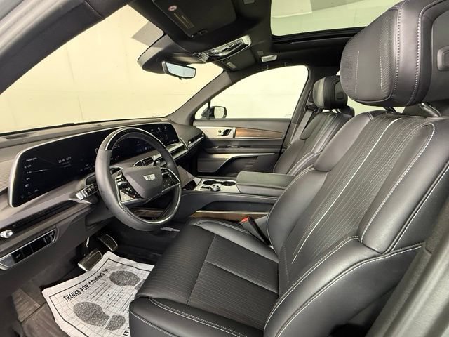 Certified 2026 Cadillac Vistiq Luxury w/ LPO, Floor Liner Package AWD/4WD image 6