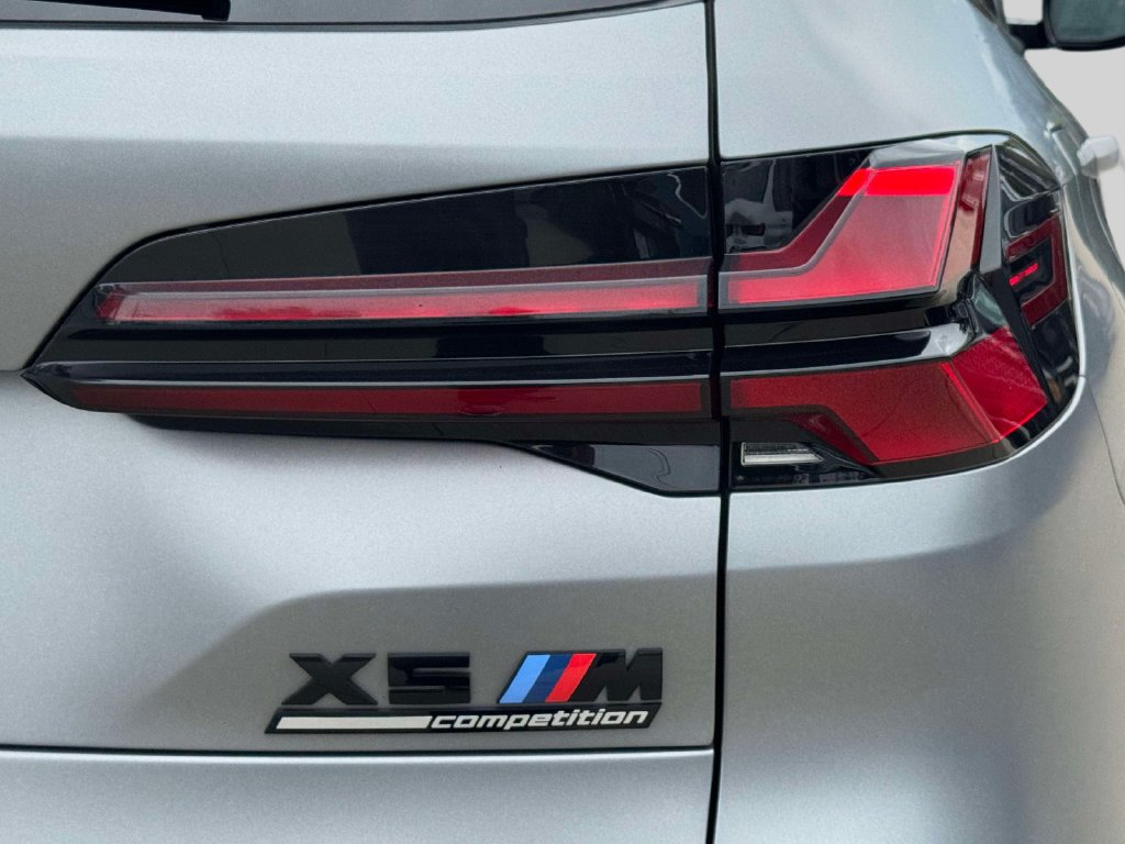 Used 2024 BMW X5 M Competition w/ Executive Package AWD/4WD image 10