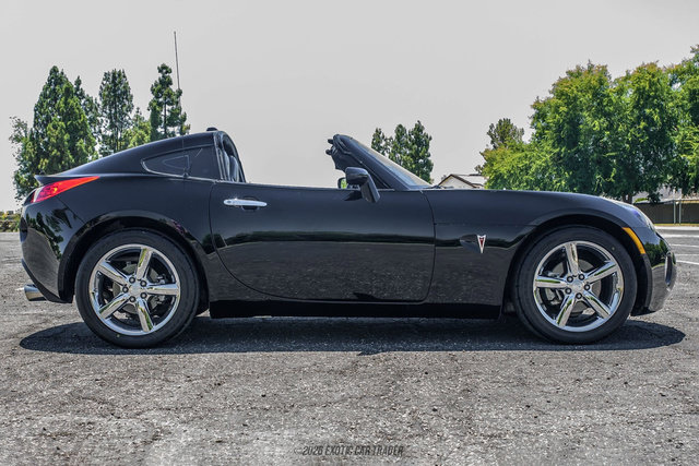 Used 2009 Pontiac Solstice GXP w/ Premium Package RWD image 9